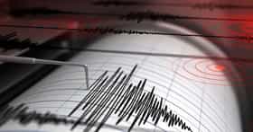 Nashik Earthquake : नाशिक पुन्हा भूकंपाच्या धक्क्याने हादरलं; भीतीने लोकांची पळापळ, सततच्या हादऱ्याने नागरिक भयभीत