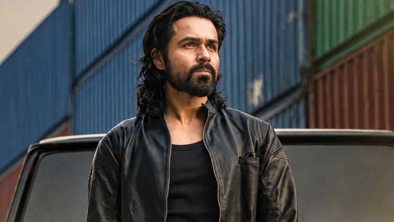 'हा आमचा इमरान हाश्मी नाही हो, 'आवारापन - 2' मध्ये एकही किसिंग सीन नसल्याने चाहते नाराज ! 'हा आमचा इमरान हाश्मी नाही हो, 'आवारापन - 2' मध्ये एकही किसिंग सीन नसल्याने चाहते नाराज !