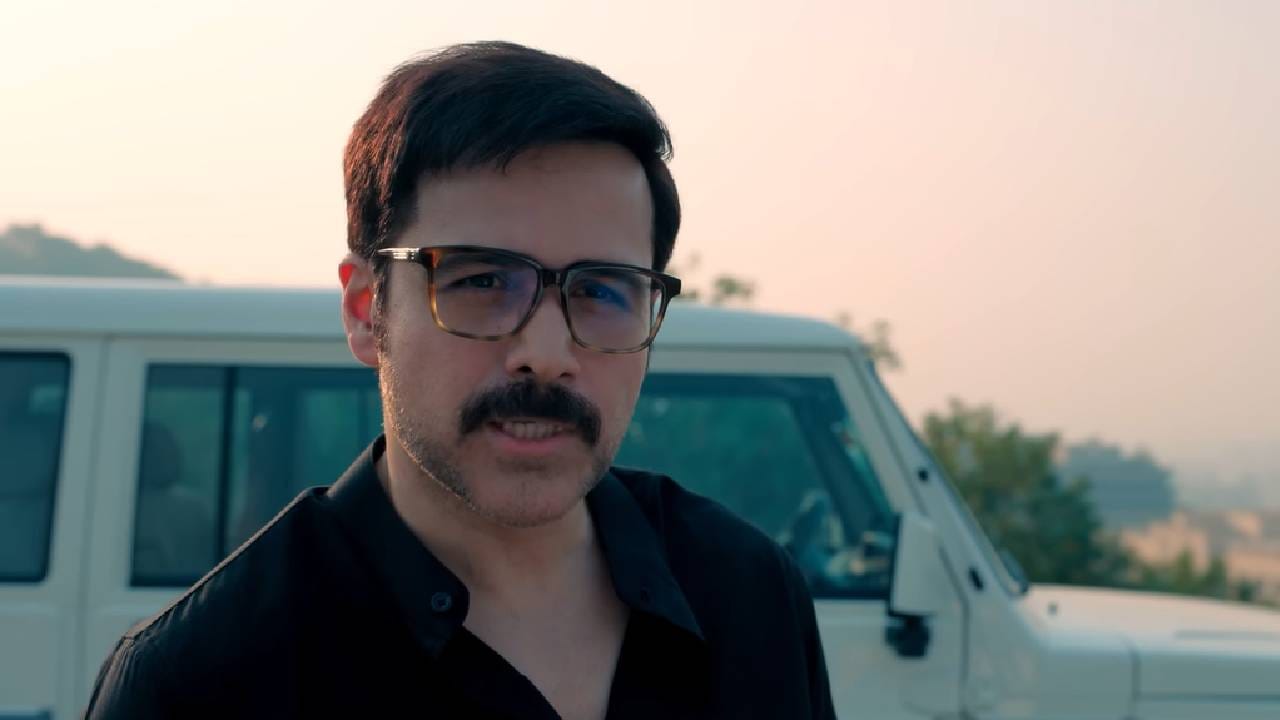 IMDb वर या वेब सीरिजला दहापैकी 7.1 रेटिंग मिळाली आहे. या वेब सीरिजचं दिग्दर्शन नीरज पांडे यांनी केलं आहे. यामध्ये इमरान हाश्मी आणि शरद केळकर यांच्याशिवाय नंदिश संधू, अनुराग सिन्हा, अमृता खानविलकर, झोया अफरोज, अनुजा साठे आणि जमील खान यांच्याही भूमिका आहेत.