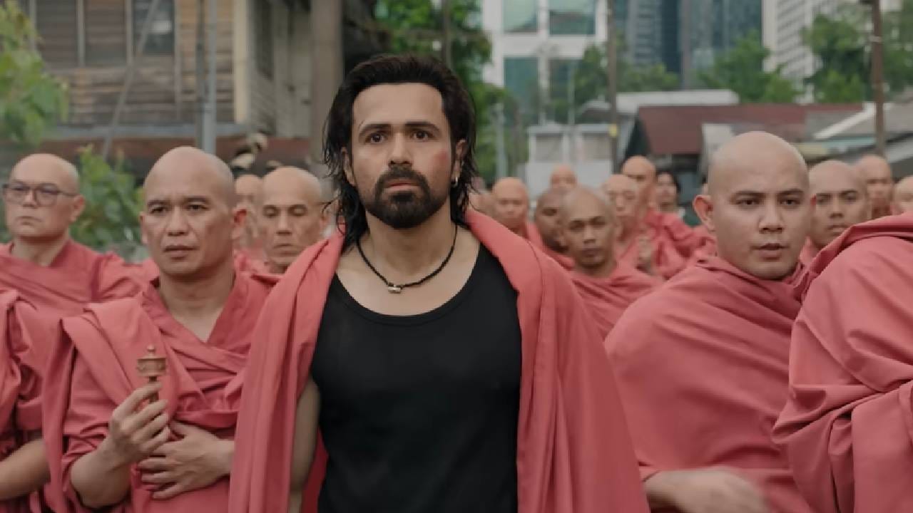 'आवारापन 2' या चित्रपटाने बॉक्स ऑफिसवर आणखी एक रेकॉर्ड बनवला आहे. फक्त दोनच दिवसांत हा इमरान हाश्मीच्या करिअरमधील तिसरा सर्वाधिक कमाई करणारा चित्रपट ठरला आहे. इमरान हाश्मीसाठी हा चित्रपट यशस्वी ठरत आहे.