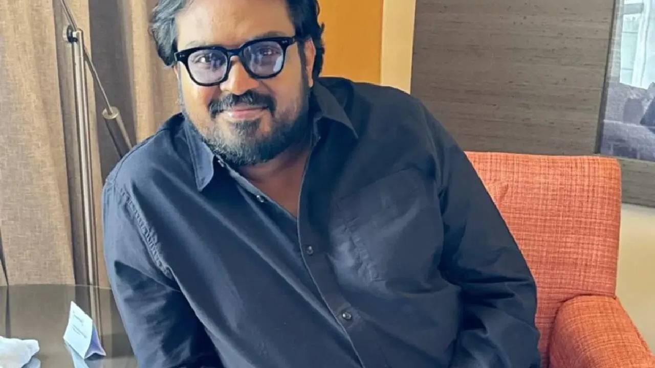 संघर्षाच्या काळात त्यांना अनेक अडचणींचा सामना करावा लागला. सुरुवातीला कुटुंबीय त्यांना आर्थिक मदत करत होतं, मात्र काही महिन्यांनंतर त्यांनी स्वतःहून पैसे मागणे बंद केलं. स्वतःच्या मेहनतीवर उभे राहण्याचा त्यांनी निर्णय घेतला. फैसल यांनी त्यांच्या संघर्षाच्या दिवसांची आठवण सांगताना म्हटलं होतं की, अनेकदा त्यांना रेल्वे स्थानकावर केवळ 10 रुपयांमध्ये रात्र काढावी लागली होती. मात्र, या कठीण अनुभवांनीच त्यांना अधिक मजबूत बनवले आणि पुढे जाण्याची प्रेरणा दिली.