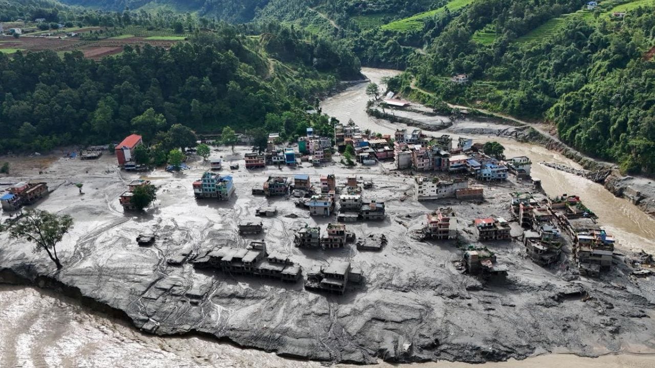 कैलास मानसरोवर यात्रेसाठी गेलेले डोंबिवलीचे सुभेदार नेपाळपुरात बेपत्ता?, संपर्क तुटल्याने पित्याच्या शोधासाठी मुलाची धावाधाव कैलास मानसरोवर यात्रेसाठी गेलेले डोंबिवलीचे सुभेदार नेपाळपुरात बेपत्ता?, संपर्क तुटल्याने पित्याच्या शोधासाठी मुलाची धावाधाव