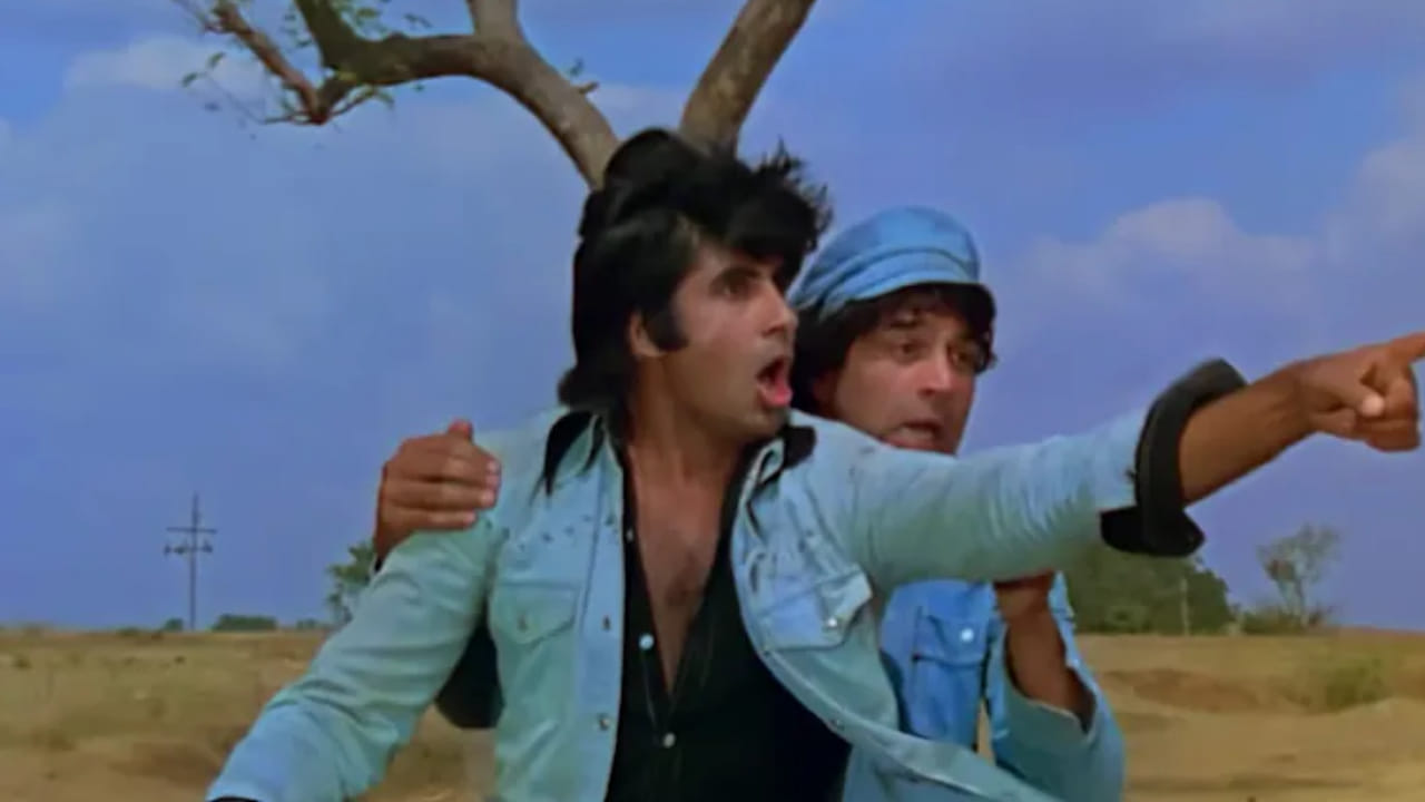 सुमारे 3 कोटी रुपयांच्या बजेटमध्ये तयार झालेल्या 'शोले'ने त्या काळात सुमारे 35 कोटी रुपयांची विक्रमी कमाई केली होती. जय-वीरूची मैत्री आणि 'ये दोस्ती हम नहीं तोडेंगे' हे गाणं या चित्रपटाची सर्वात मोठी ओळख ठरले.