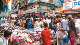 DMart, Zudio पेक्षा स्वस्त, मुंबईतील ही 3 ठिकाणं शॉपिंगसाठी खजिना.