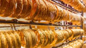 Gold Rate Today : सराफा बाजारात वादळ, सोने आणि चांदीच्या किमतीत मोठे बदल, सोने थेट..