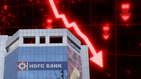 HDFC Bank च्या शेअरमध्ये अचानक मोठी घसरण, गुंतवणूकदारांमध्ये पसरली भीती, काय घडलं?