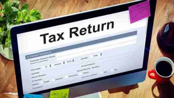 ITR Deadline : 31 ऑगस्टपर्यंत या करदात्यांना आयटीआर भरणे अनिवार्य; जाणून घ्या तुमच्यासाठी कोणता फॉर्म?