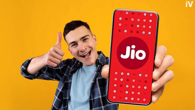 Jio Offer: अरे वाह! महिना संपल्यानंतरही पुढील तीन दिवस वापरु अनलिमिडेट डेटा, फोनही करु शकतात