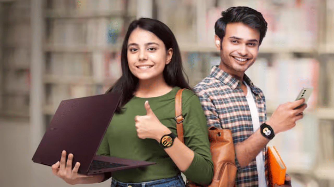 Job Vacancy: तरुणांनो नोकरीची चिंता सोडाच, सरकार तब्बल 4,33,000 जॉब निर्माण करणार, कोणत्या राज्यात सर्वाधिक संधी? Job Vacancy: तरुणांनो नोकरीची चिंता सोडाच, सरकार तब्बल 4,33,000 जॉब निर्माण करणार, कोणत्या राज्यात सर्वाधिक संधी?