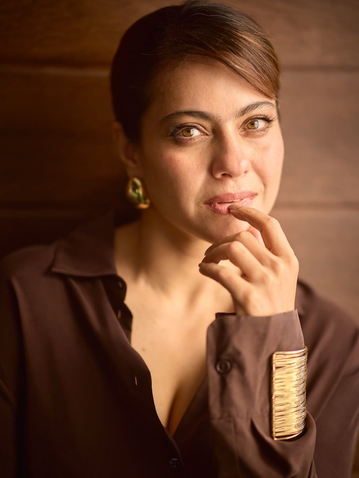 आता देखील अभिनेत्री काही फोटो पोस्ट  करत लक्षवेधी कॅप्शन लिहिलं आहे. मी गोष्ट एक गोष्ट वाचली जिने माझ्या मनावर खोलवर परिणाम केला: "तुमच्या आयुष्यातील चांगल्या गोष्टींचे प्रमाण हे त्या गोष्टींकडे लक्ष देण्याच्या तुमच्या क्षमतेवर अवलंबून असतं" आणि आता ती गोष्ट माझ्या नजरेतून काही केल्या जात नाहीये! 
