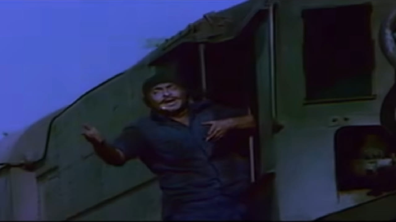 चित्रपटाची कथा एका लहान मुलाभोवती फिरते. शिक्षणासाठी त्याला आपल्या बहिणीकडे शहरात पाठवले जाते. मात्र अभ्यासात त्याचे मन लागत नाही. त्यामुळे त्याला वारंवार रागावले जाते. अभ्यासाचा कंटाळा आल्यामुळे तो गावाकडे परत जाण्याचा प्रयत्न करतो. 