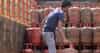LPG ग्राहकांकाठी सर्वात मोठी बातमी! 16 ऑगस्टपर्यंत एक अट पूर्ण करा, अन्यथा मिळणार नाही सिलिंडर
