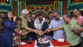 'महाराष्ट्राची हास्यजत्रे'ची 8 वर्षे पूर्ण; प्राजक्ता माळीसह इतर कलाकारांकडून आनंद साजरा