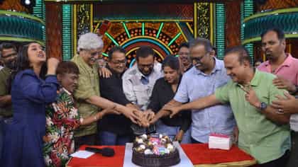 हास्यजत्रेची 8 वर्षे पूर्ण; प्राजक्ता माळीसह इतर कलाकारांकडून जल्लोष.