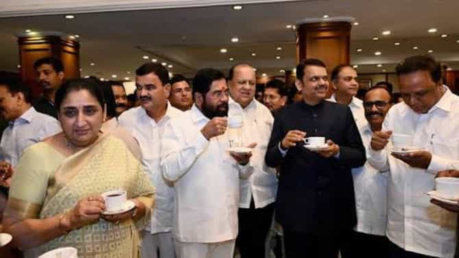 निधीवाटपावर अखेर तोडगा निघाला, महायुतीच्या बैठकीत 2 महत्त्वाचे निर्णय; महामंडळाबाबत मोठी अपडेट समोर!
