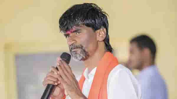 उपचार अर्धवट सोडून जरांगे पाटील तडकाफडकी अंतरवालीला पोहोचले, आज पुन्हा मोठी घोषणा करणार? बैठक बोलावली, नेमकं काय घडतंय?