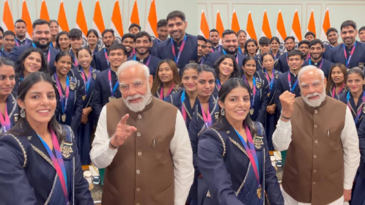 Narendra Modi Video : नरेंद्र मोदींनी सोशल मीडियावर शेअर केला नवा व्हिडीओ, जेन झी, तरुणांना दिला खास संदेश! Narendra Modi Video : नरेंद्र मोदींनी सोशल मीडियावर शेअर केला नवा व्हिडीओ, जेन झी, तरुणांना दिला खास संदेश!