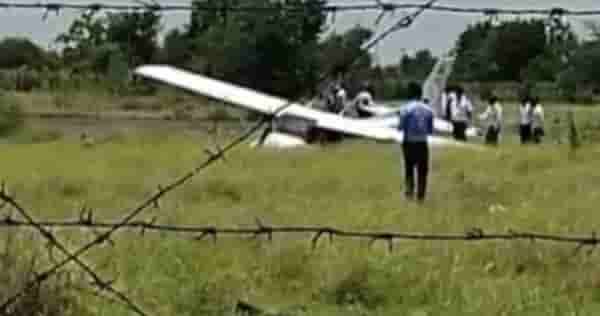 Baramati Plane Crash : मोठी बातमी! बारामतीत पुन्हा एकदा विमान कोसळलं, मदतीसाठी धावाधाव
