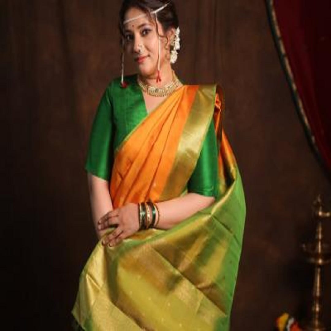 व्हायरल होत असलेल्या फोटोमध्ये पूजा नव्या नवरीच्या  रुपात दिसत आहे. पूजाला नवरीच्या लूकमध्ये पाहिल्यानंतर प्रत्येक जण एकच प्रश्न विचारत आहे आणि तो प्रश्न म्हणजे 'पूजाचं लग्न ठरलं का?'