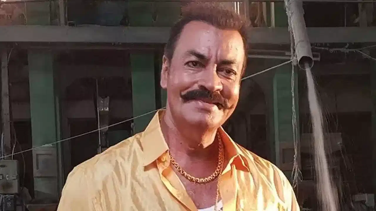 ‘गजनी’, ‘लगान’ आणि ‘सरफरोश’ सारख्या चित्रपटांत दमदार खलनायकाची भूमिका साकारणारे अभिनेते प्रदीप रावत यांचे निधन झाले आहे. ४ ऑगस्ट रोजी वयाच्या ७४ व्या वर्षी त्यांनी अखेरचा श्वास घेतला. त्यांची कॅन्सरशी झुंज अपयशी ठरली. पण निधनापूर्वी त्यांनी आपल्या आयुष्यातील सर्वात वेदनादायक लढाईची अशी कहाणी सांगितली होती, जी ऐकून प्रत्येकजण भावूक झाला होता.