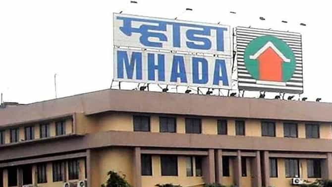 Pune MHADA Lottery : पुण्यात घर घेण्याचं स्वप्न होणार पूर्ण, म्हाडाकडून 4400 घरांसाठी सोडत जाहीर; अर्ज कसा, कुठे करावा?