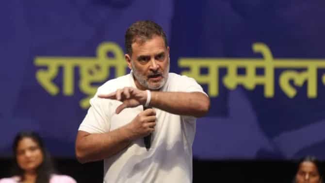 Rahul Gandhi | राहुल गांधींच्या मिमिक्रीने नवा वाद! मिठ्या मारणं म्हणजे परराष्ट्र धोरण नाही म्हणत मोदींवर निशाणा