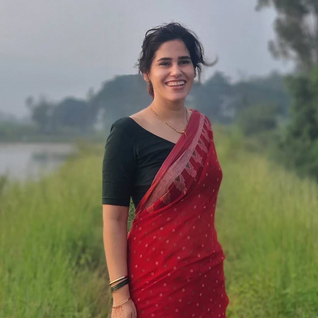 पत्नी मनिषाच्या वाढदिवसानिमित्त जयने सोशल मीडियावर खास पोस्ट लिहिली आहे. माझी पर्सनल असिस्टंट, माझी मॅनेजर, माझी अधिकृत पापाराझी, माझी एडिटर, माझं गुगल, 24 तास सोबत असणारी माझी स्टँडअप कॉमेडियन, माझी आहारतज्ज्ञ, माझी सर्वांत मोठी चाहती, माझी सर्वांत कठोर टीकाकार, माझी जिवाभावाची मैत्रीण आणि सर्वांत महत्त्वाचं म्हणजे.. माझी पत्नी, अशा शब्दांत राजने भावना व्यक्त केल्या आहेत.