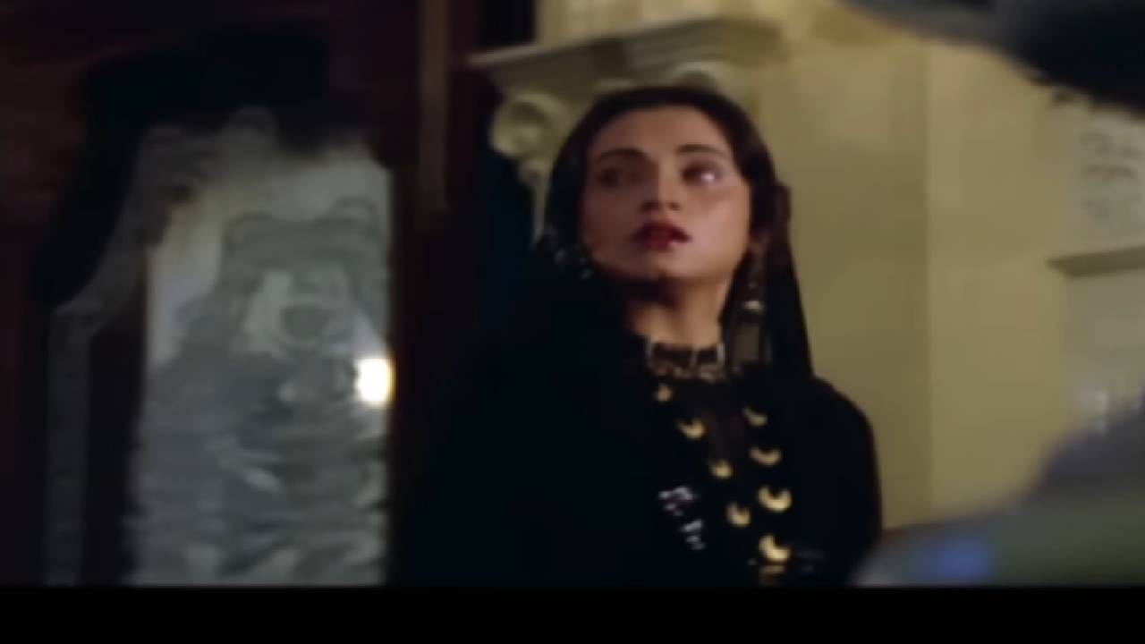त्यानंतर सलमा आगा यांच्या आवाजात रेकॉर्ड झालेले ‘दिल के अरमां आंसुओं में बह गए’ प्रचंड लोकप्रिय झाले आणि पुढे हिंदी चित्रपटसृष्टीतील आयकॉनिक गाण्यांपैकी एक बनले.