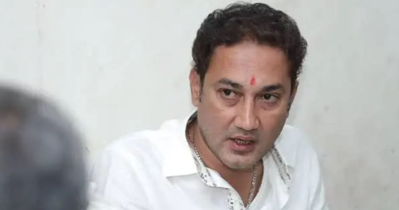 Sandeep Kshirsagar : आमदार संदीप क्षीरसागर नाराज, अचानक नेमकं काय घडलं? बीडच्या राजकीय वर्तुळात चर्चांना उधाण Sandeep Kshirsagar : आमदार संदीप क्षीरसागर नाराज, अचानक नेमकं काय घडलं? बीडच्या राजकीय वर्तुळात चर्चांना उधाण