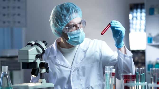 साप नव्हे तर घराजवळ असणाऱ्या या प्राण्याचे विष सर्वात महाग, 1 लिटरची किंमत 100 कोटी!