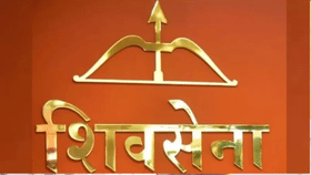 शिवसेनेचं धनुष्यबाण खरंच गोठणार? ठाकरे गटातील बड्या नेत्याच्या मागणीने मोठी खळबळ