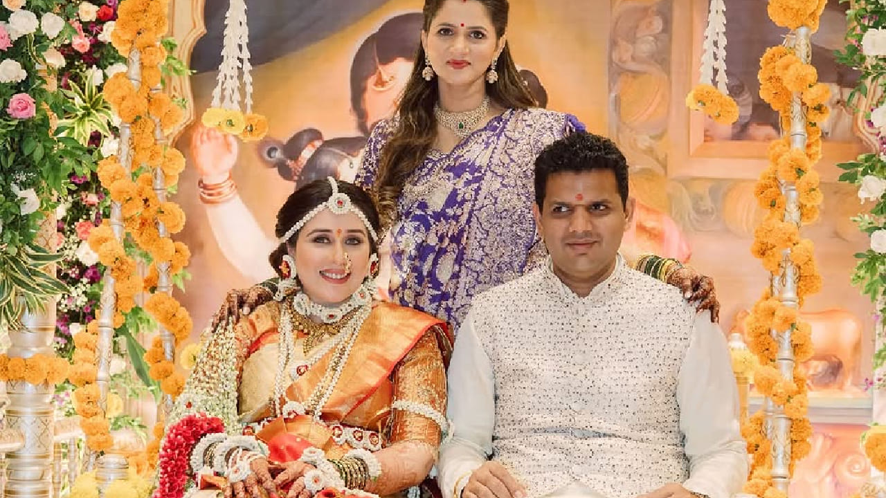 आनंदाची बातमी, लग्नानंतर 8 महिन्यांतच तेजस्विनी लोणारी झाली आई, घरी आला राजकुमार आनंदाची बातमी, लग्नानंतर 8 महिन्यांतच तेजस्विनी लोणारी झाली आई, घरी आला राजकुमार