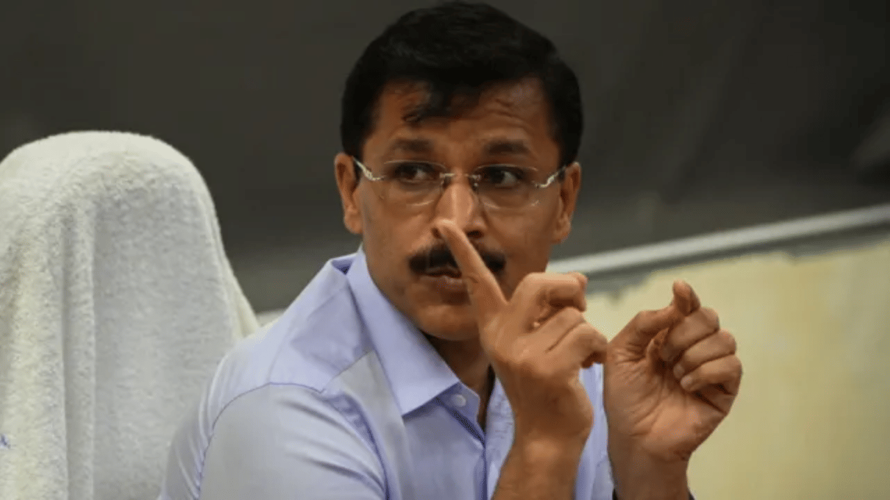 या मुलाखतीत अरविंद जगताप म्हणातयेत भेसळ ही फक्त अन्नात नसते तर ती कधीकधी कौतुकातही असते.