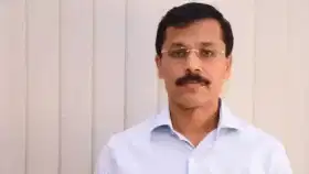 तुकाराम मुंढे राजिनामा देतील... कचोरी दुकानाच्या मीम्सचा धुमाकूळ.