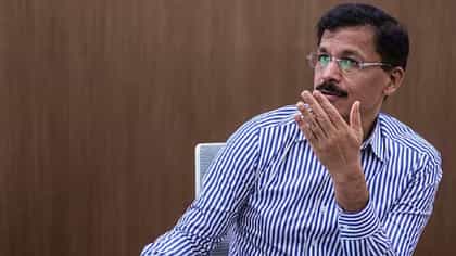 तुकाराम मुंढे पुन्हा एकदा अ‍ॅक्शन मोडवर, मुंबईतील 6 हॉटेल्सला दणका.