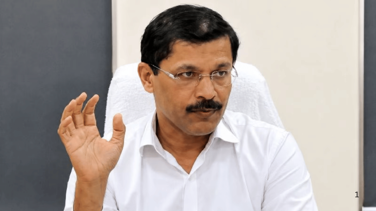 मुंढेच्या या कामगिरीमुळे त्यांना अनेक कार्यक्रमात मुख्य पाहुणे म्हणून बोलावले जाते. या कार्यक्रमांमध्ये त्यांना अनेक प्रश्न विचारले जातात त्याची ते बेधकडपणे उत्तरही देतात.