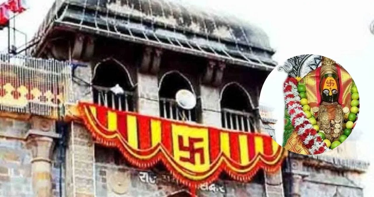 तुळजाभवानी देवीची सुरक्षा धोक्यात? CCTV कॅमेऱ्यावर संशयाची छाया, आमदाराच्या आरोपाने खळबळ तुळजाभवानी देवीची सुरक्षा धोक्यात? CCTV कॅमेऱ्यावर संशयाची छाया, आमदाराच्या आरोपाने खळबळ