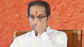 ठाकरे गटाला मोठा धक्का! महिला नेत्याचं जात प्रमाणपत्र अचानक  रद्द, पदावर टांगती तलवार