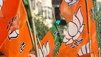 साहेब लोक शिव्या घालताये हो..., भाजपच्या नेत्याला कार्यकर्त्याचा फोन.