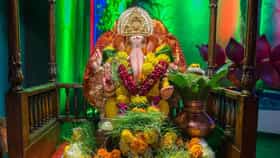 Ganesh Chaturthi 2026: कोणत्या दिशेला ठेवाल गणरायाची मुर्ती? जाणून घ्या स्थापना आणि विसर्जनाचे काही नियम...