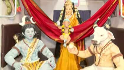 मालाडमध्ये कोकण कन्या एक्स्प्रेसमध्ये विराजमान बाप्पा-1761792
