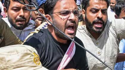 कॉकरोच जनता पार्टीचे भाजपाच्या मुख्यमंत्र्यांना थेट मोठे आव्हान, आता...