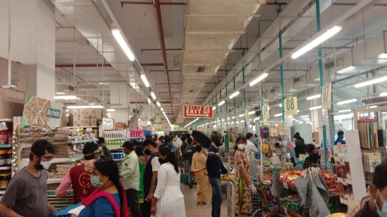 आपण या डब्ब्यांमध्ये विविध वस्तू आरामात ठेऊ शकता. ज्यामध्ये कडधान्य, वेगवेगली पीठ किंवा इतर कोणत्याही वस्तू डब्ब्यात आरामात ठेऊ शकतो.