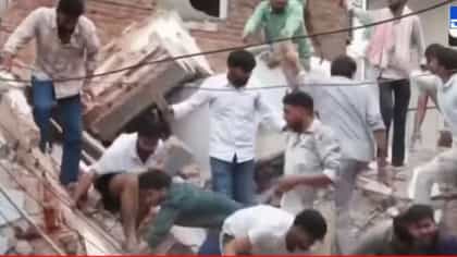 दिल्लीत मोठी दुर्घटना; पाच मजली इमारत कोसळली, बचाव कार्याला सुरुवात.