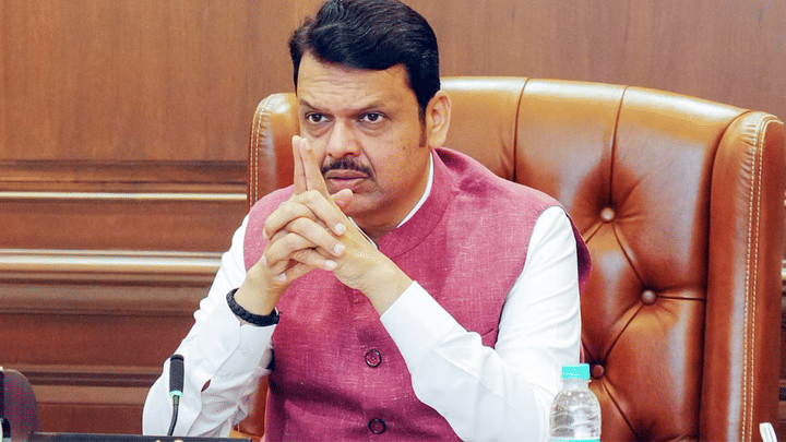 गंभीर दुष्काळी परिस्थितीबाबत CM फडणवीसांचं मोठं विधान, दोन मंत्र्यांना तातडीचे आदेश गंभीर दुष्काळी परिस्थितीबाबत CM फडणवीसांचं मोठं विधान, दोन मंत्र्यांना तातडीचे आदेश