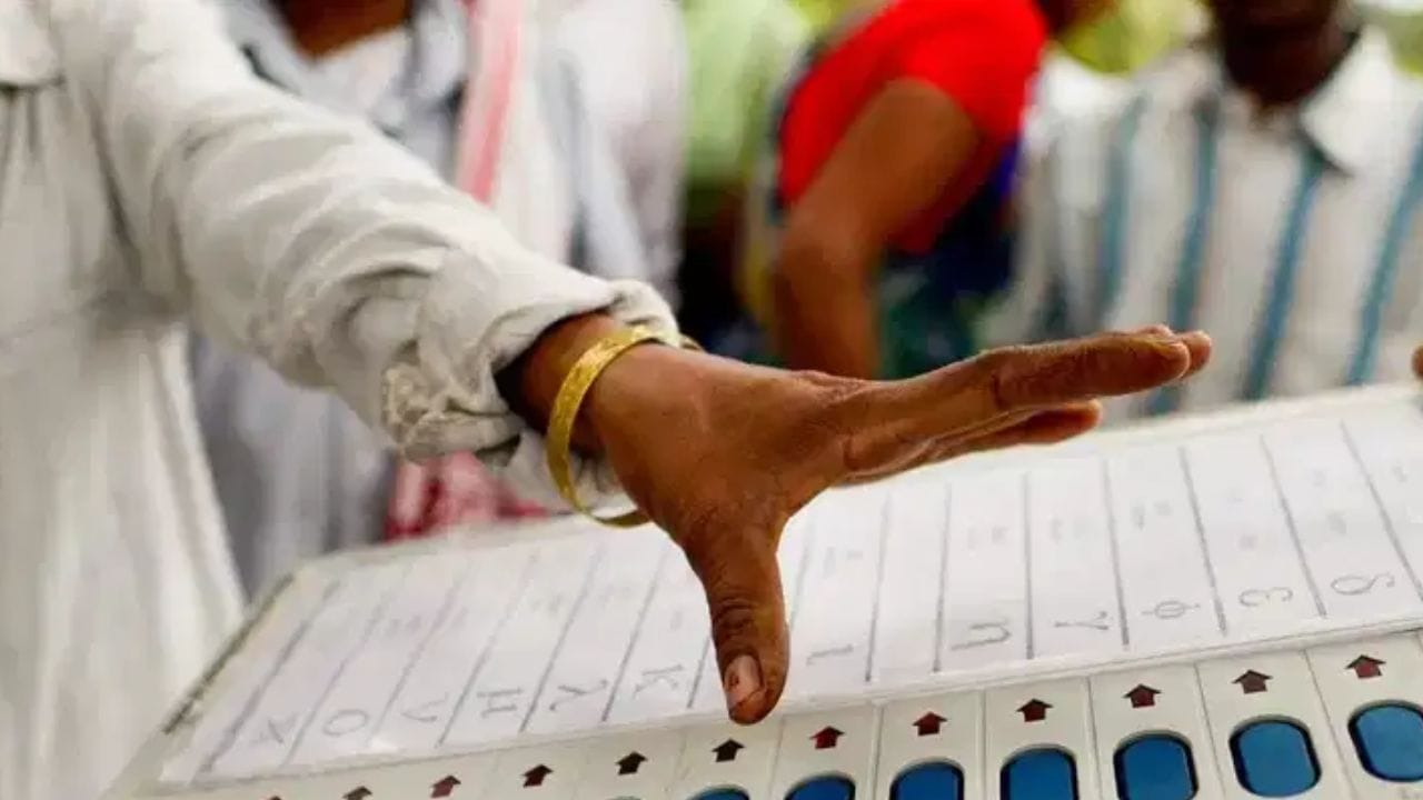 मोठी बातमी! आता भाजप -शिवसेना आमने-सामने, शिंदे गटाची महत्त्वाची बैठक, मुंबईत घडामोडींना वेग
