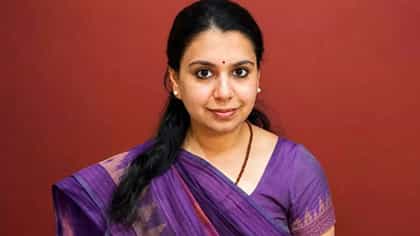 तडकाफडकी राजीनामा देणाऱ्या Ex-IAS दिव्या मित्तल यांची नवी पोस्ट......