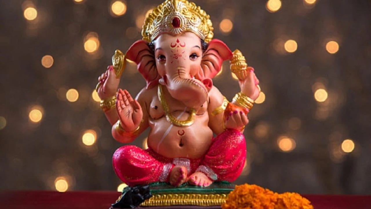 Vinayaka Chaturthi 2026 : अद्भुत महासंयोग! बाप्पाच्या कृपेने ‘या’ 4 राशींचं फळफळणार नशीब Vinayaka Chaturthi 2026 : अद्भुत महासंयोग! बाप्पाच्या कृपेने ‘या’ 4 राशींचं फळफळणार नशीब