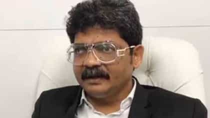 सदावर्ते म्हणजे सत्ताधाऱ्यांनी पाळलेला श्वान; बड्या नेत्याचा हल्लाबोल.