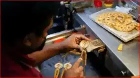 Gold Price: सोने खरेदी करणाऱ्यांसाठी मोठी बातमी! आता 67% जास्त द्यावी लागणार ही फी